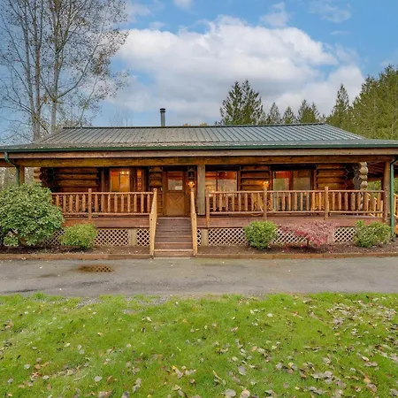 Dog-Friendly Arlington Cabin With Private Hot Tub! Exterior photo