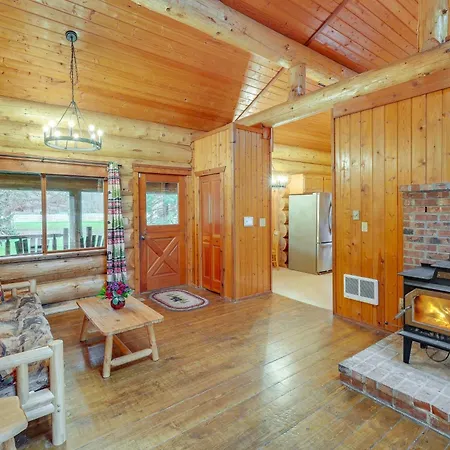Dog-Friendly Arlington Cabin With Private Hot Tub! Exterior photo