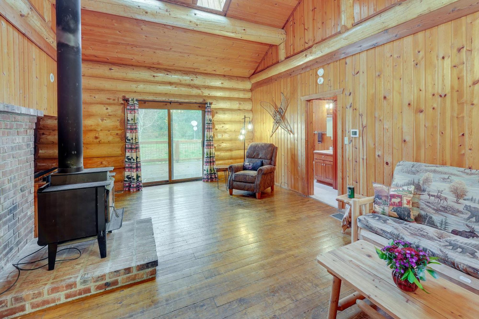 Dog-friendly With Private Hot Tub! Сasa de vacaciones