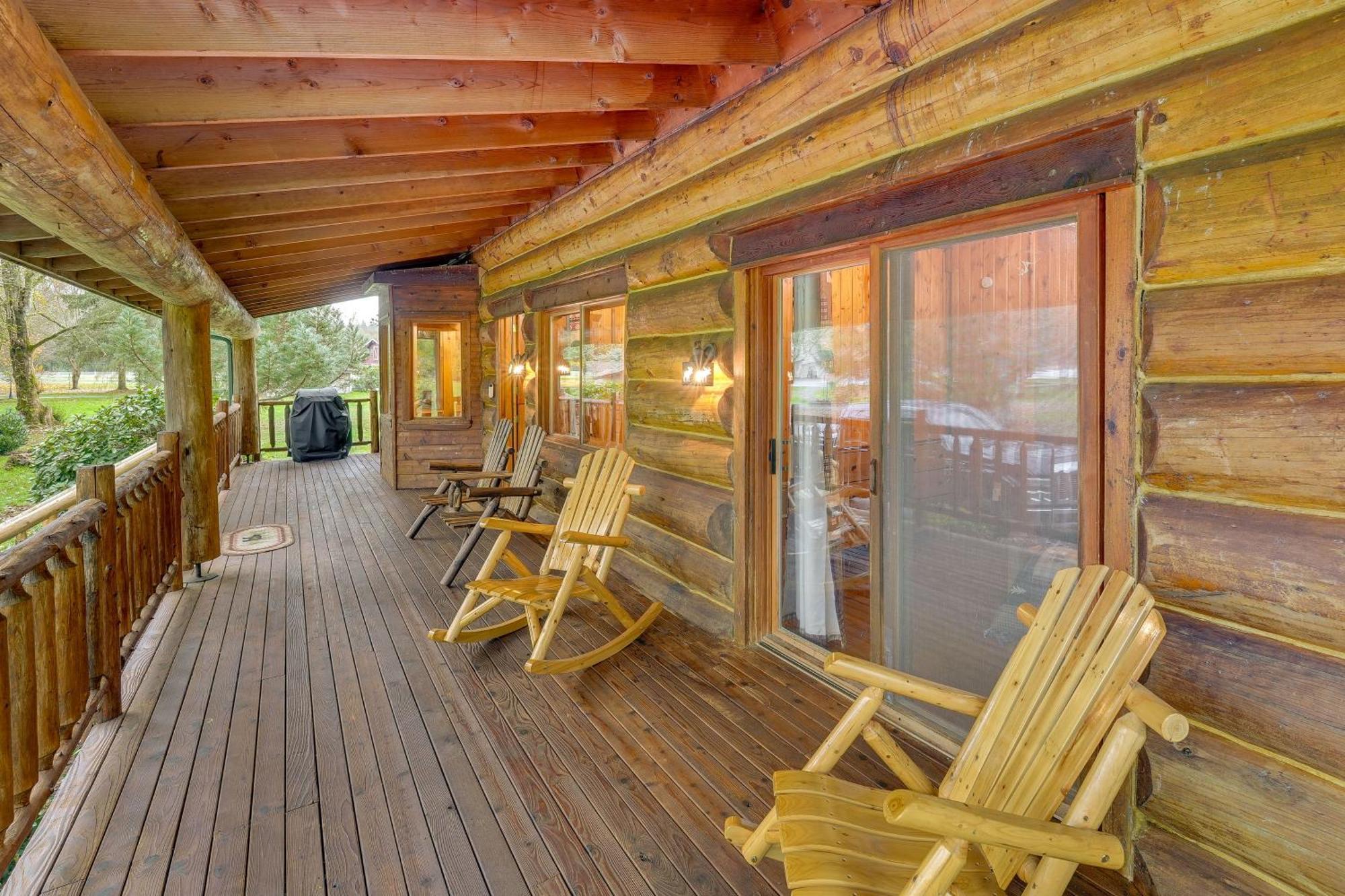 Сasa de vacaciones Dog-friendly With Private Hot Tub! *
