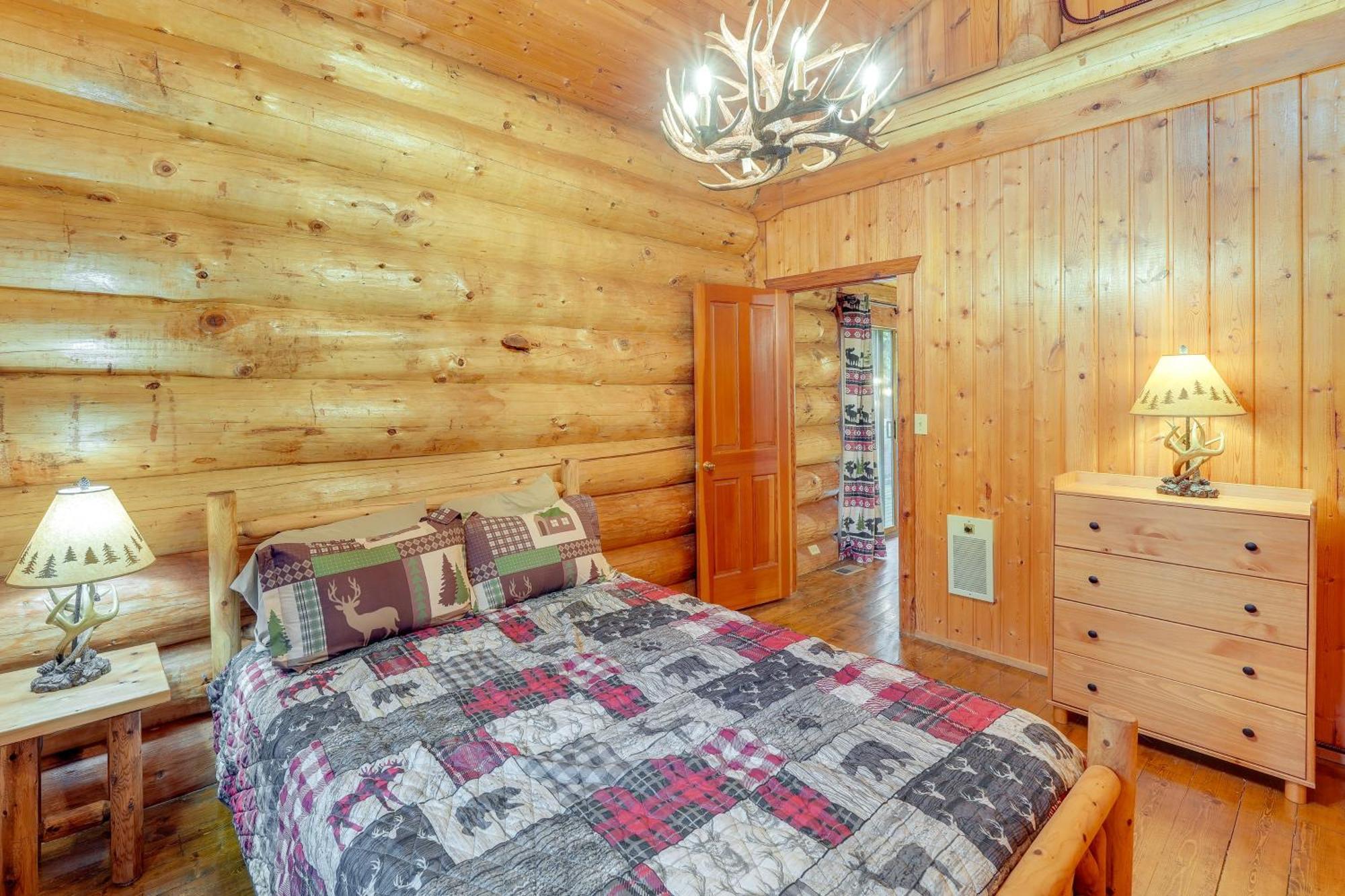 Dog-friendly With Private Hot Tub! *